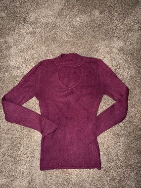 Cloud Chaser Women's Burgundy Mock/V-Neck Ribbed Sweater